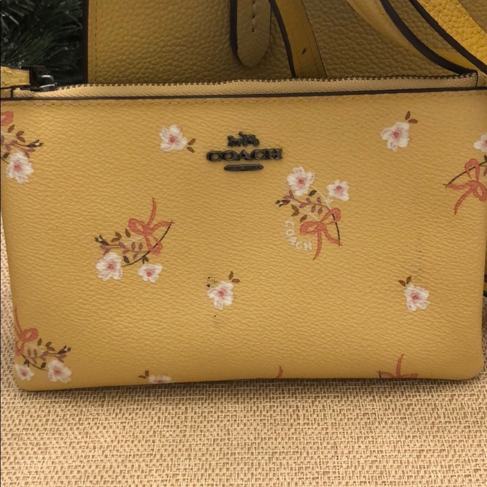 Wristlet